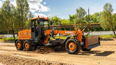 Грейдеры - UMG АГ-140 