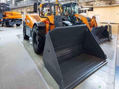 Телескопические погрузчики - UMG Телескопический погрузчик TLH-4007 CE
 