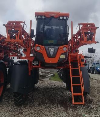 Опрыскиватели самоходные - JACTO UNIPORT 3030 Самоходный опрыскиватель