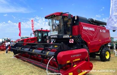 Зерноуборочные комбайны - ТИТАН Комбайн зерноуборочный самоходный GS10  Комбайн зерноуборочный самоходный GS10