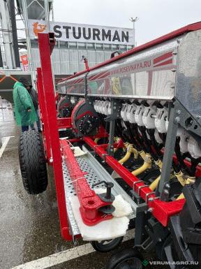 Сеялки - СЕЛЬМАШДЕТАЛЬ Сеялка зернотуковая СЗ-5,4В-06 (Вариатор) Бункер из нержавеющей стали