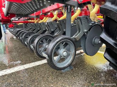 Сеялки - СЕЛЬМАШДЕТАЛЬ Сеялка зернотуковая СЗ-5,4В-06 (Вариатор) Бункер из нержавеющей стали