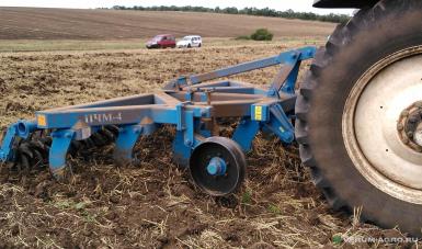 Плуги и глубокорыхлители - TIGARBO Плуг чизельный  ПЧМ-4СТ