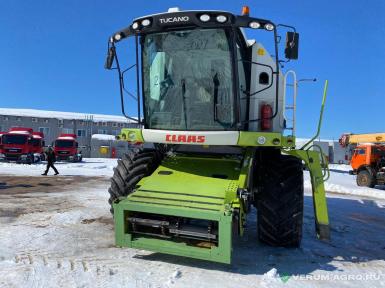 Зерноуборочные комбайны - CLAAS Tucano 