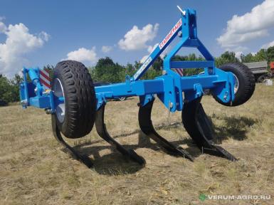 Плуги и глубокорыхлители - ЮГЖЕЛДОРМАШ ПРБ-4-02 навесной, с опорными колесами, без катка