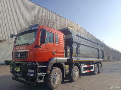 Грузовой автотранспорт - SITRAK C7H 8x4