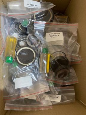 Запчасти - 78250281N Комплект уплотнений для стоек