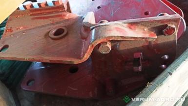 Запчасти - KK074744 Кронштейн BEAM/WHEEL SUPPORT W/BUSH&BALL ES