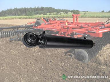 Запчасти - Гидроцилиндр боковой рамы 851005193 Gregoire Besson