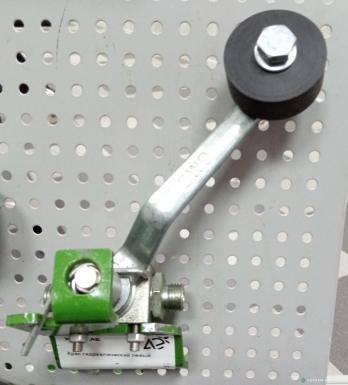 Запчасти - 911411.АЕ Кран гидравлический левый  на AMAZONE