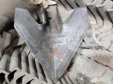 Запчасти - 200-PWV-0708 Лапа 313(8MM) X 7(180MM) (John Deere N238333XLT)