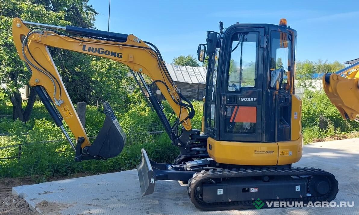 Экскаваторы - LIUGONG CLG9035E 