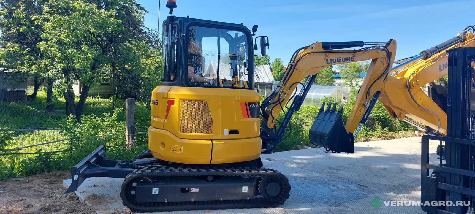 Экскаваторы - LIUGONG CLG9035E 