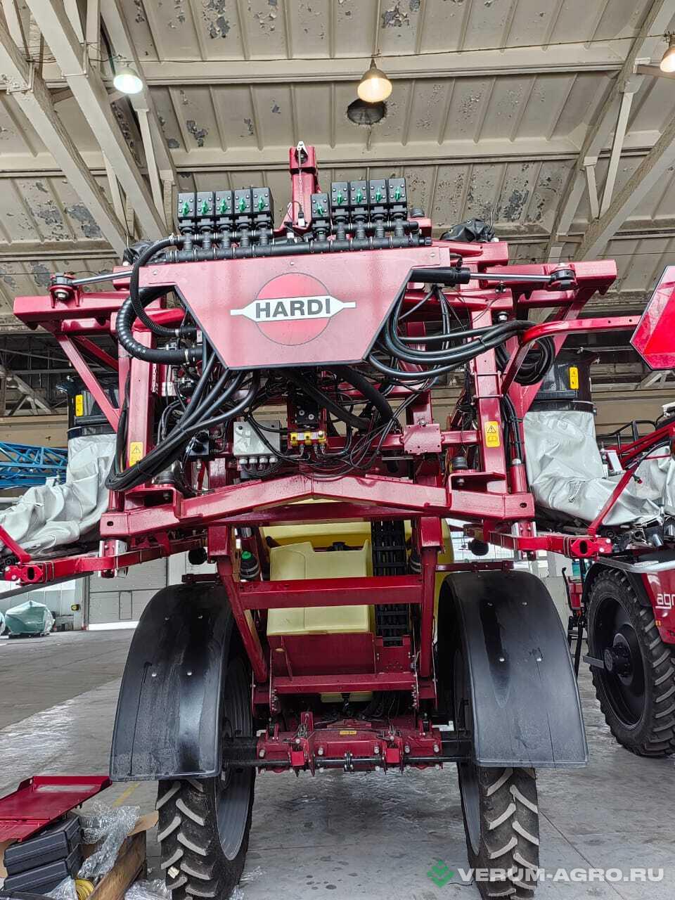 Опрыскиватели прицепные - HARDI Commander 3300