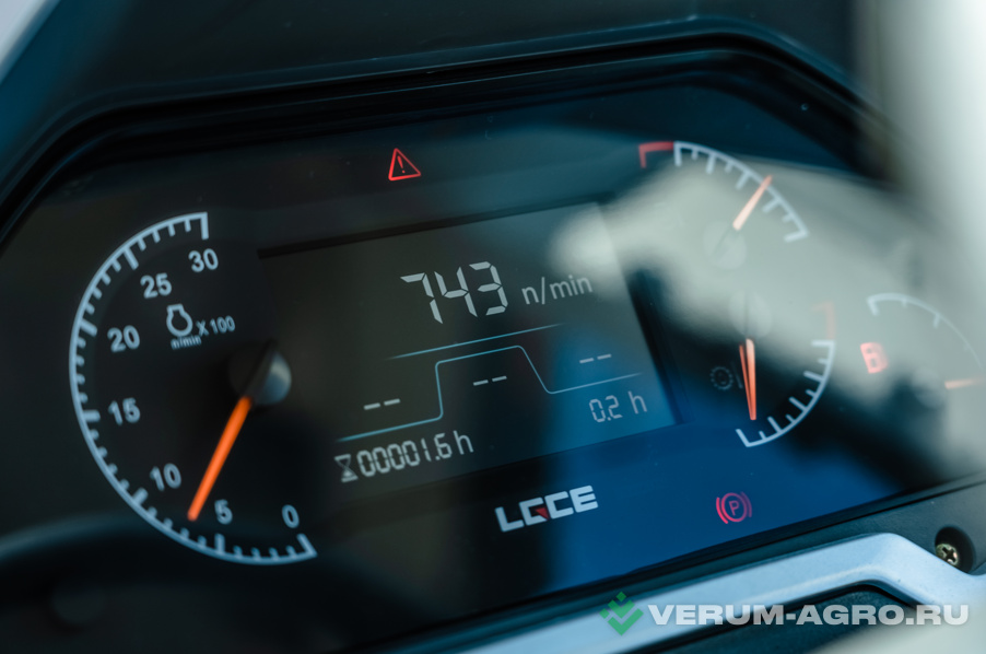 Фронтальные погрузчики - LGMG L935H ковш 2,1 м стандартный, доп. линия