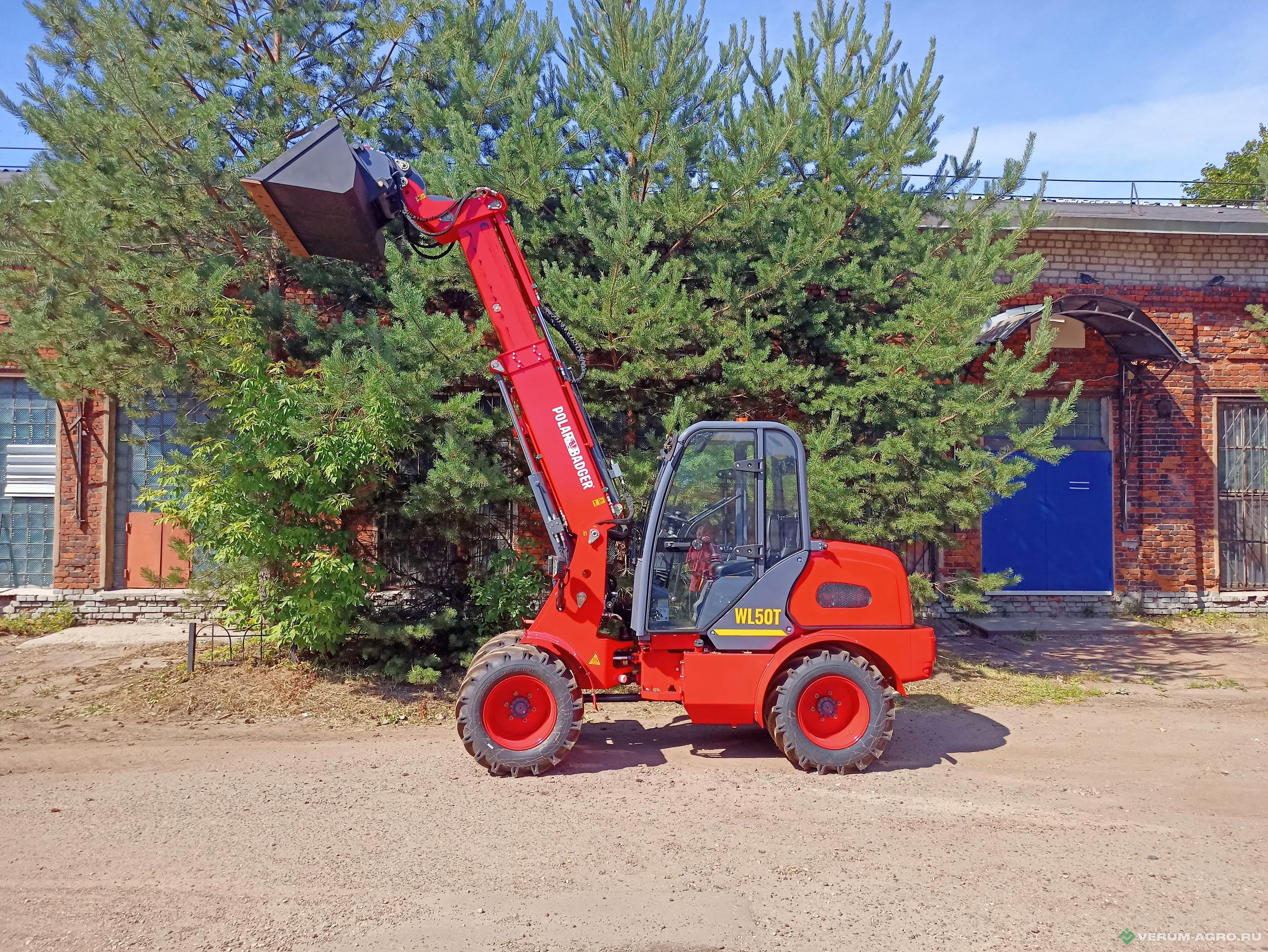 Телескопические погрузчики - POLAR BADGER WL 50AT 