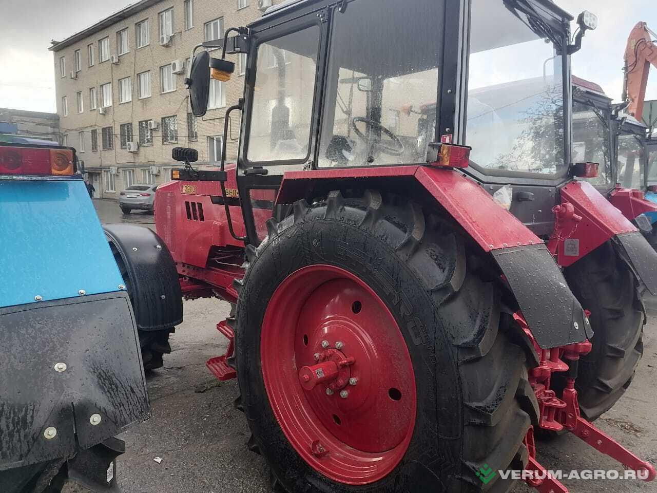 Колесные тракторы - BELARUS 1221.3 001