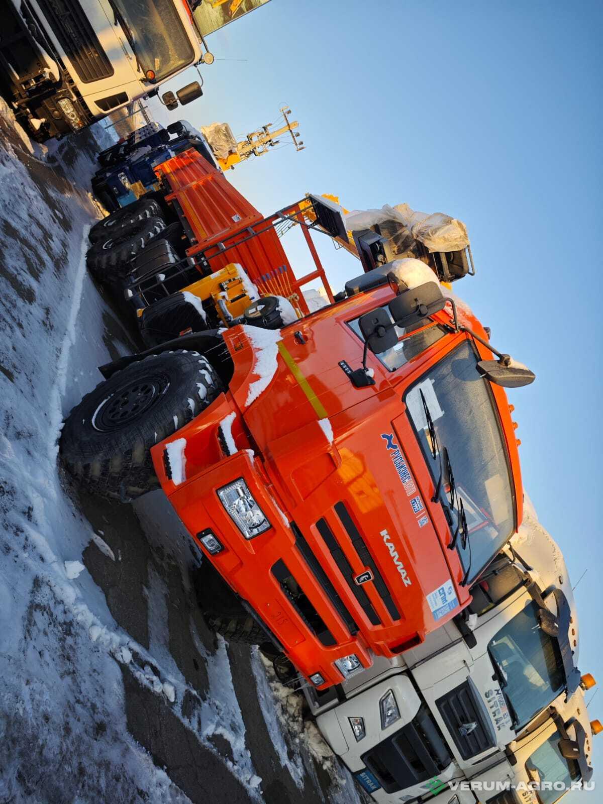 Грузовой автотранспорт - КАМАЗ 43118 борт с манипулятором SOOSAN SCS736LII - КМУ 
