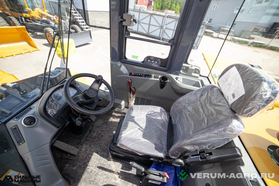 Фронтальные погрузчики - XCMG LW500FN 