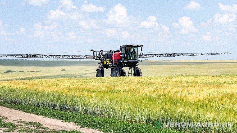 Опрыскиватели самоходные - DRAGON COMFORT 3WPYZ-3000-240 объем бака 4000 л, штанга 36 м