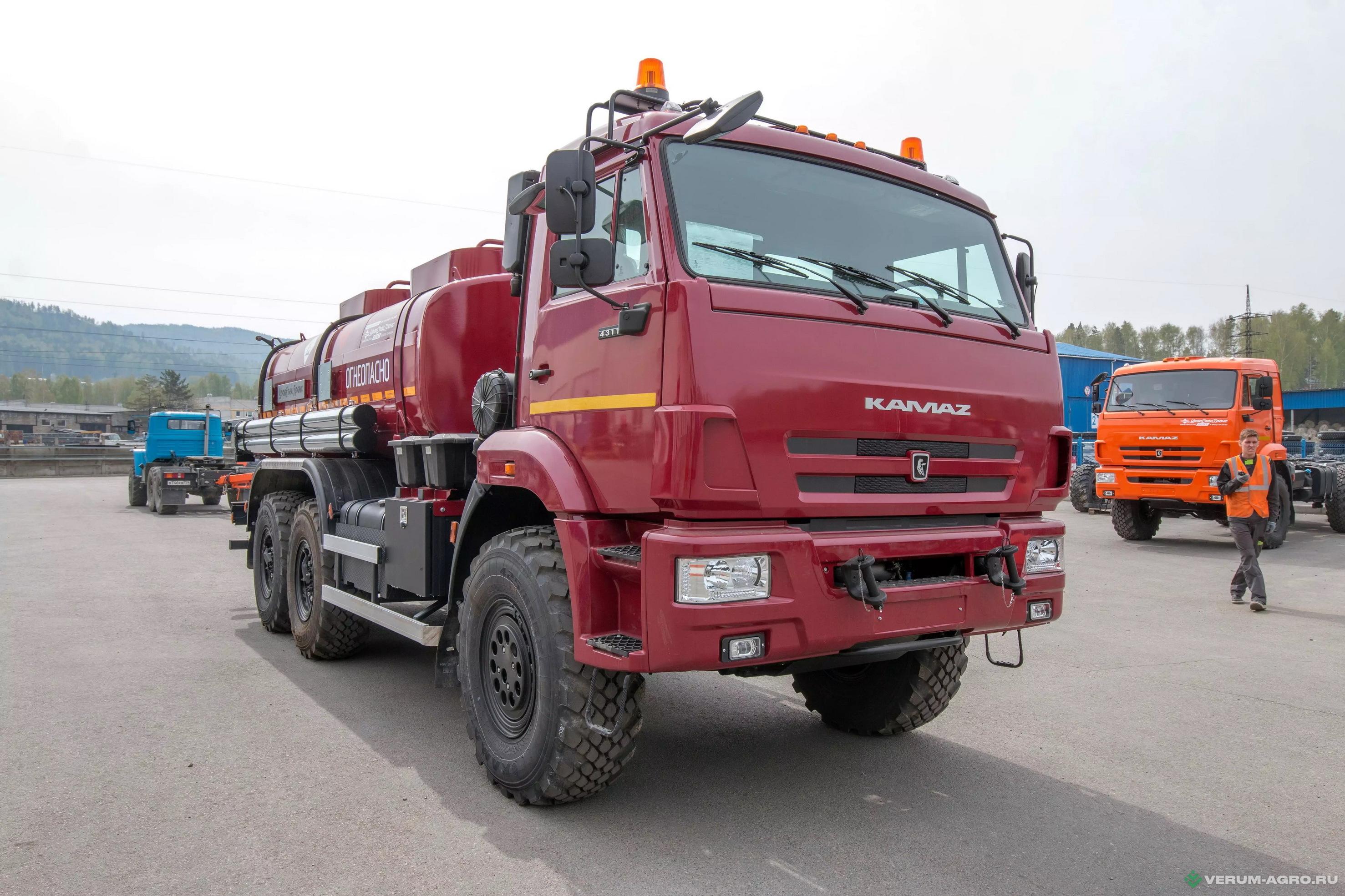 Автоцистерны - КАМАЗ 43118 Автотопливозаправщик (АТЗ-12)