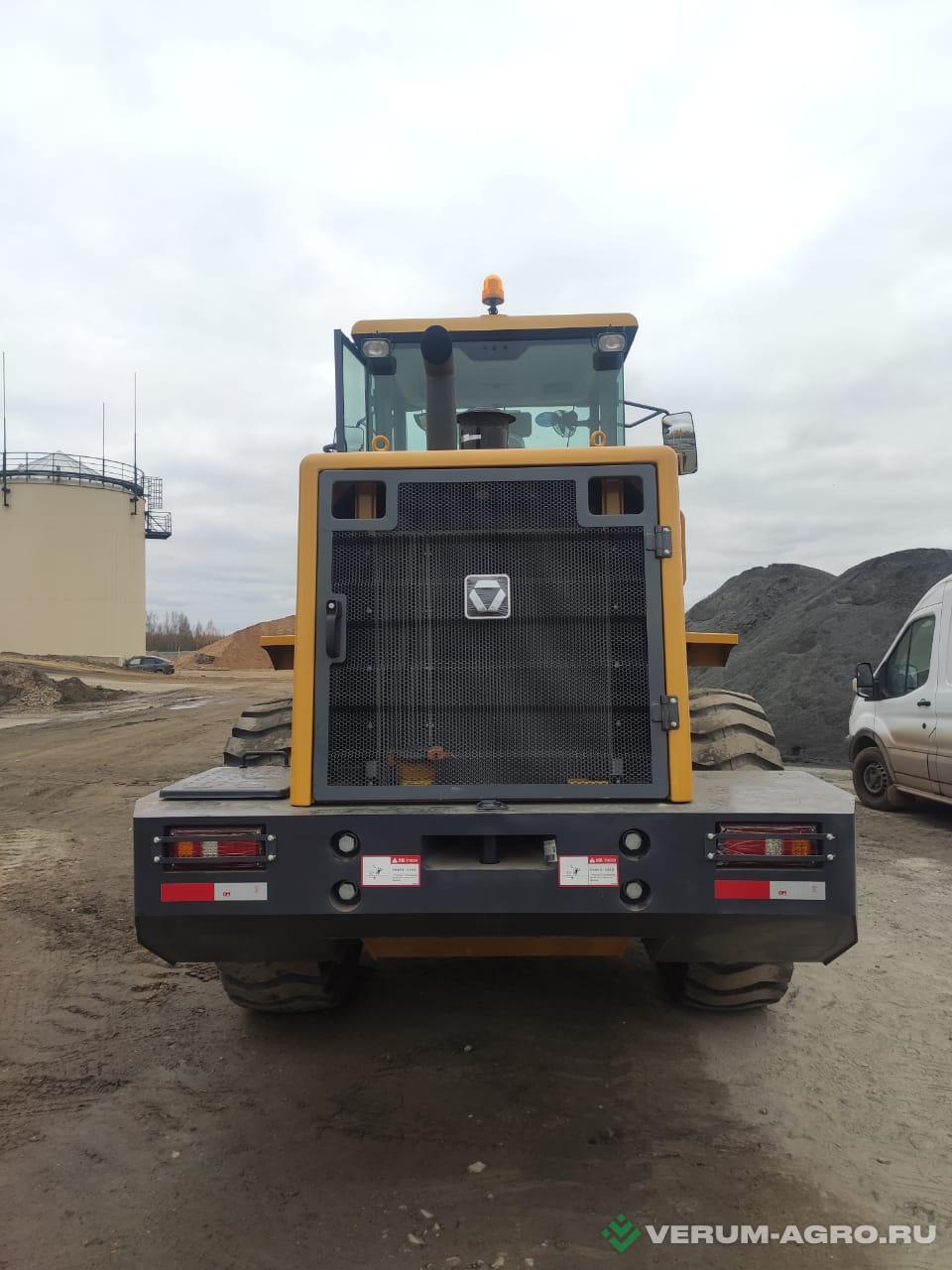 Фронтальные погрузчики - XCMG XCMG  ZL40RU