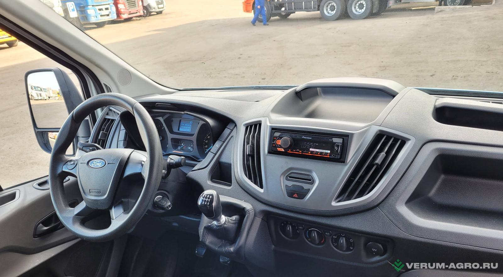 Грузовой автотранспорт - FORD Transit Цельнометаллический фургон