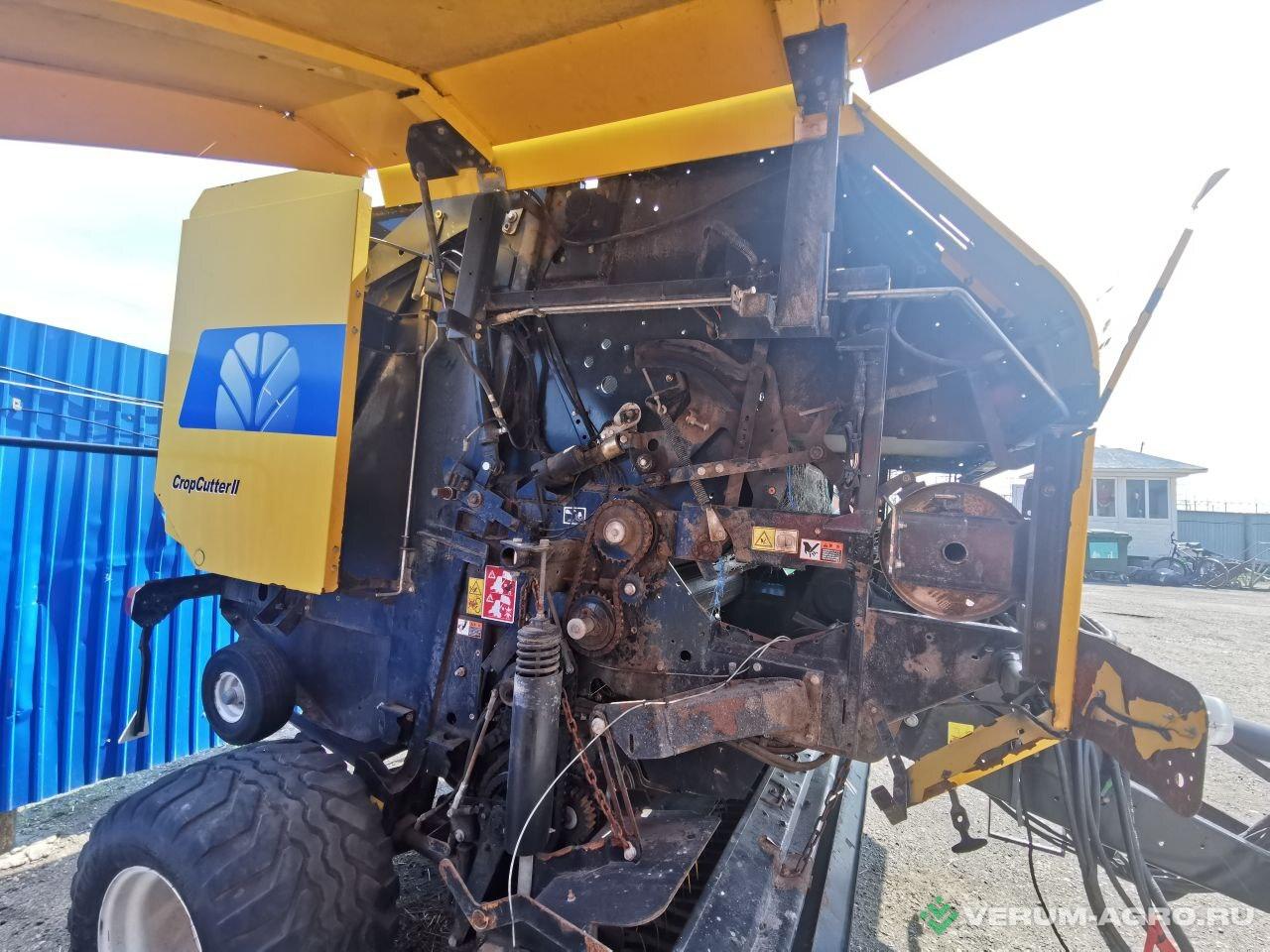 Пресс-подборщики - NEW HOLLAND 7060 