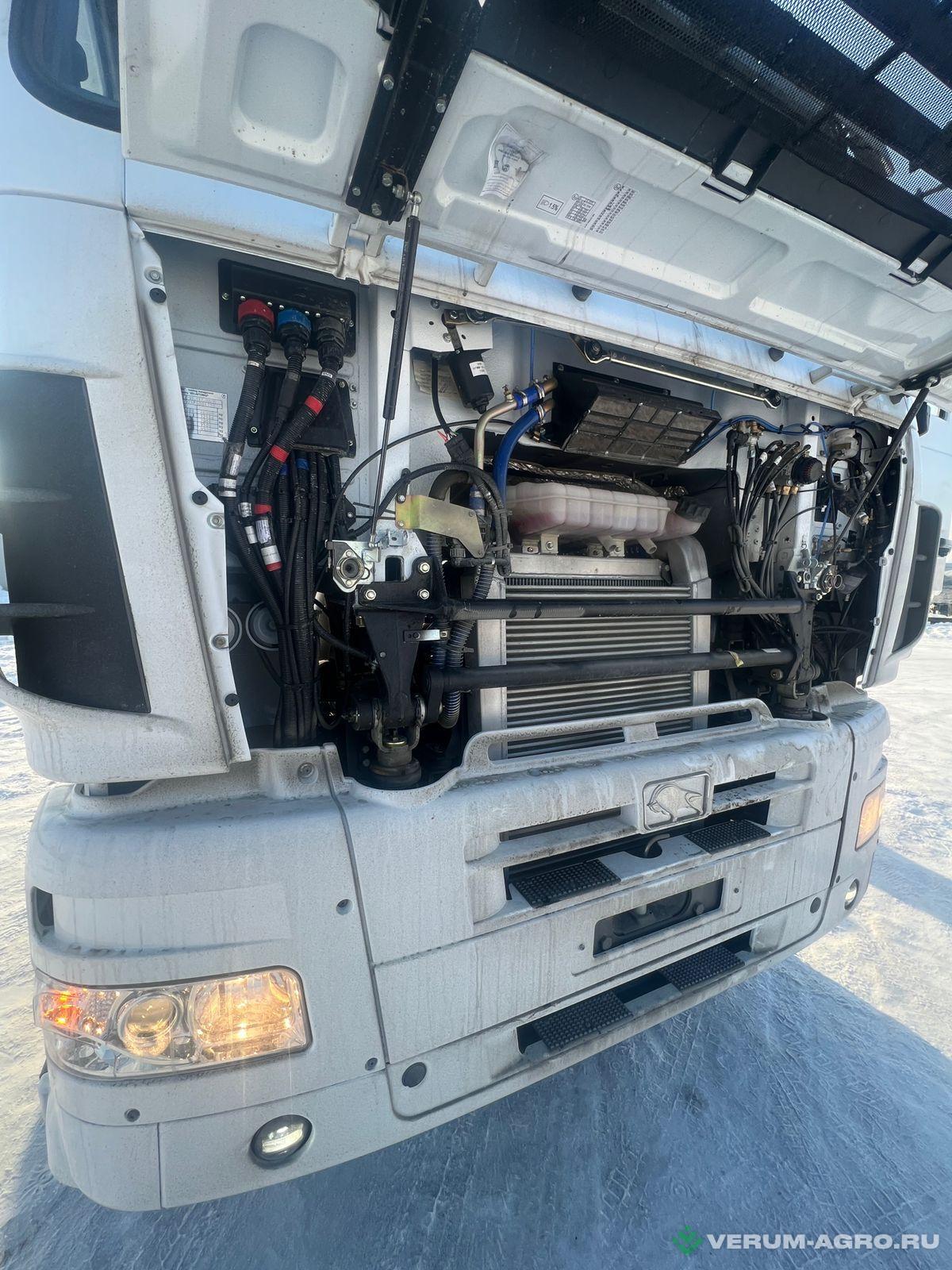 Грузовой автотранспорт - МАЗ - 643028-570-021 седельный тягач 6х4