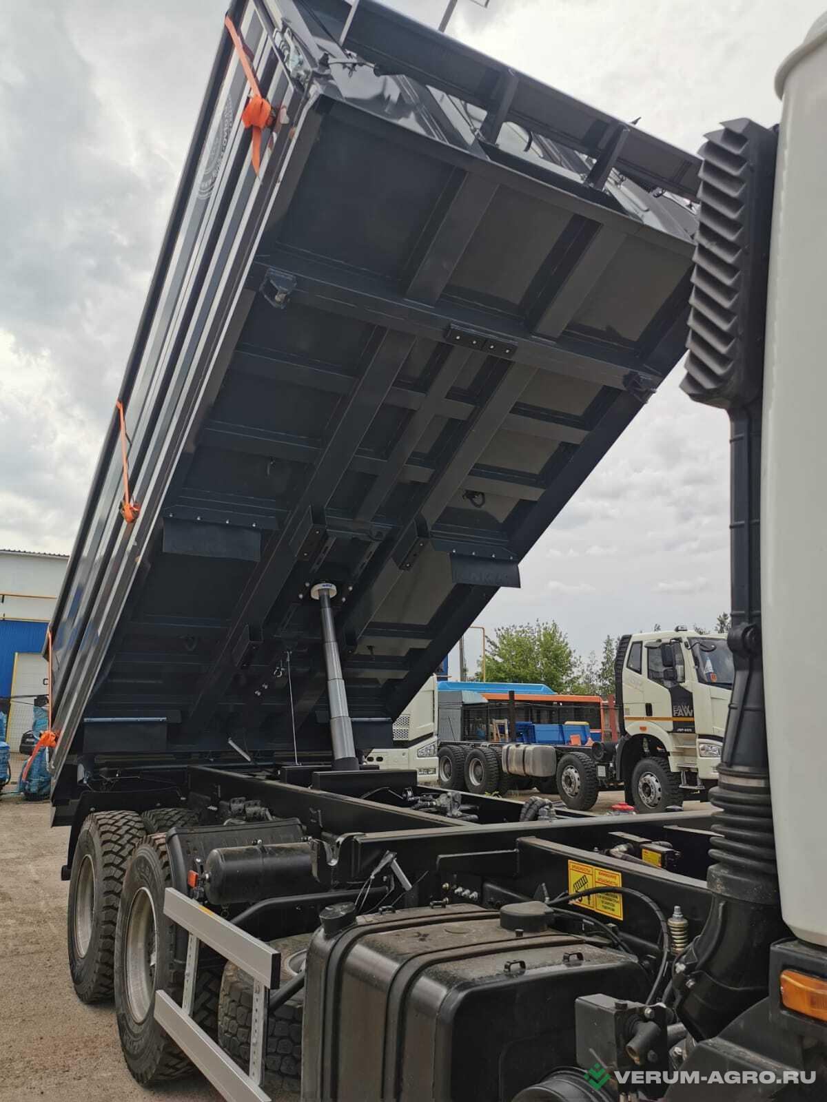 Грузовой автотранспорт - МАЗ 780174 Самосвал (сельхозник, зерновоз)