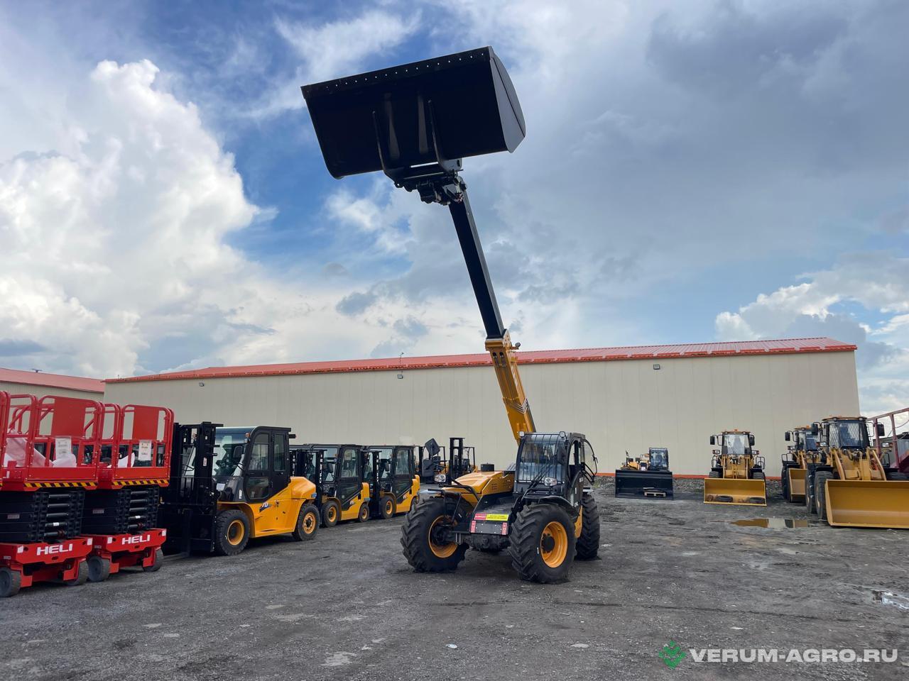 Телескопические погрузчики - CHL Телескопического погрузчик 35THCJ07-QLH 