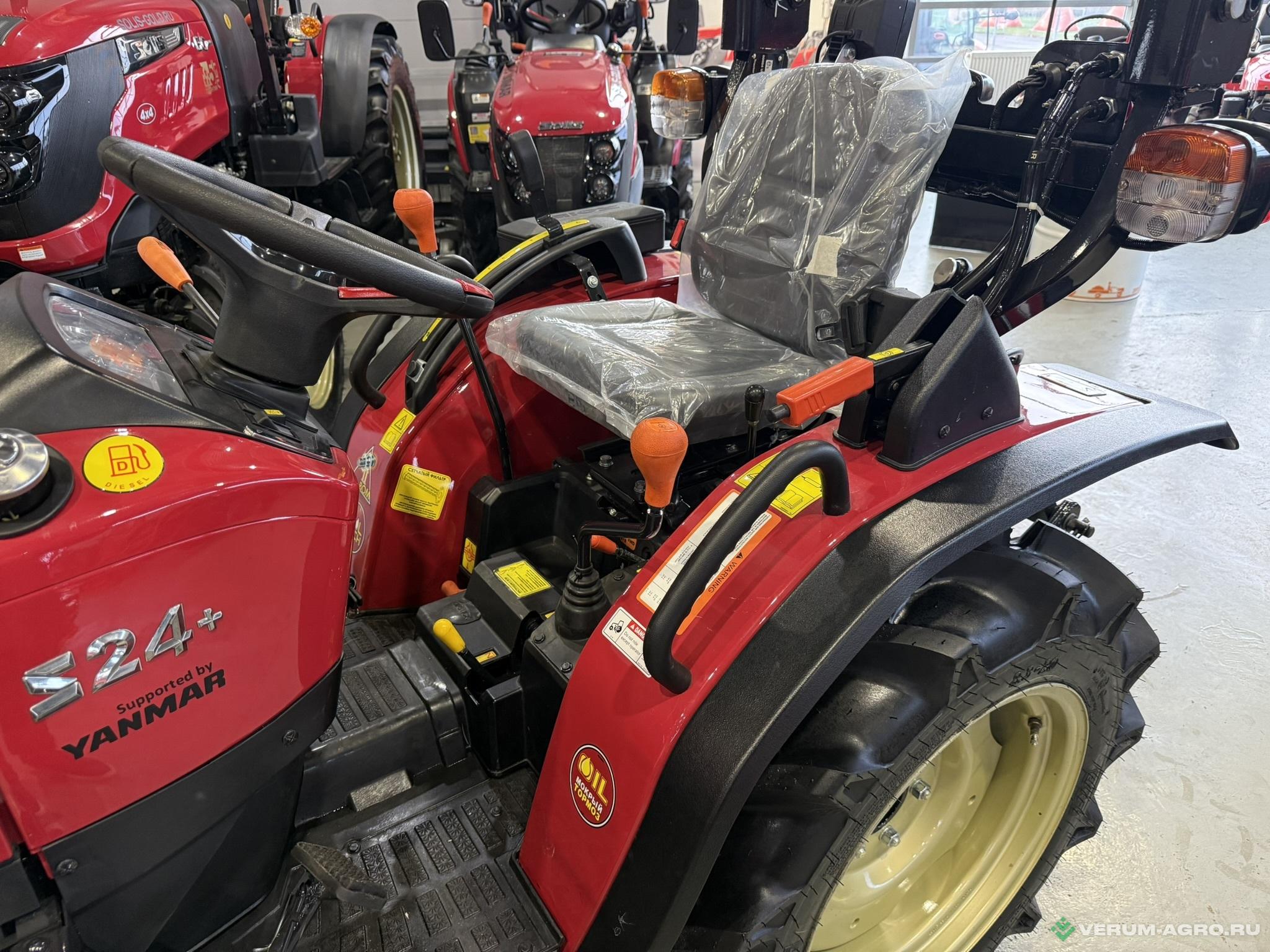 Колесные тракторы - SOLIS 24 4х4 (6+2)B