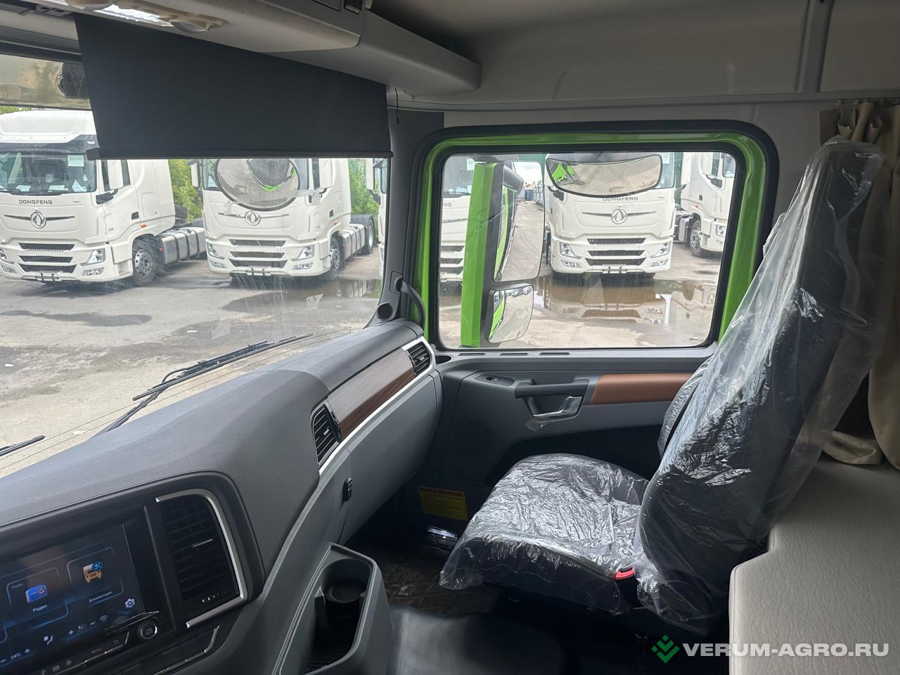 Грузовой автотранспорт - SHACMAN SX33186V366 8x4