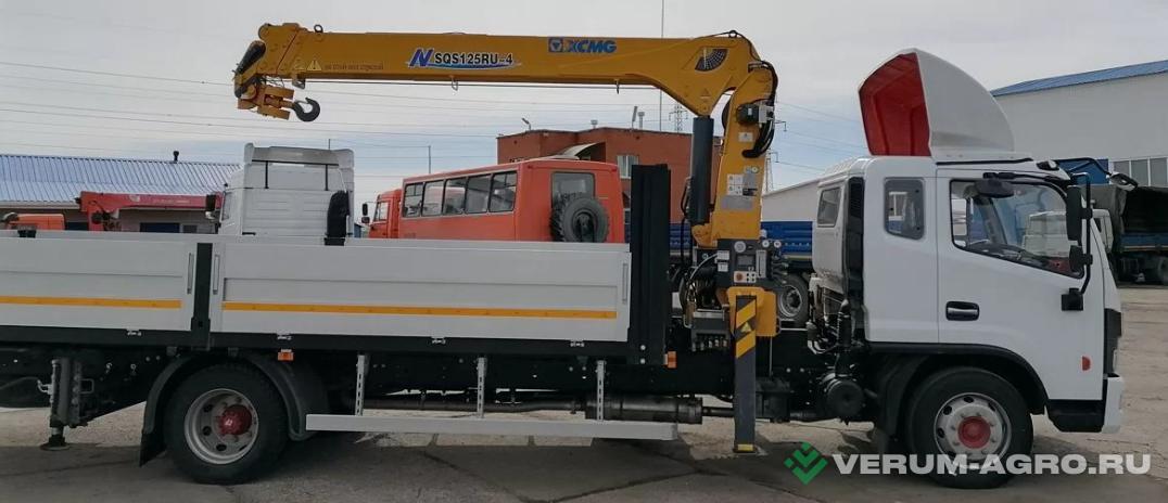 Грузовой автотранспорт - DONGFENG  Dongfeng C120L с КМУ XCMG с КМУ XCMG