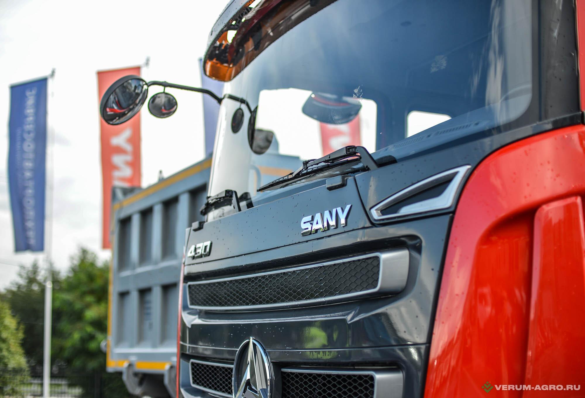 Грузовой автотранспорт - SANY SYZ434 Самосвал 8x4, 34 м3 (U-образный, скошенный кузов)