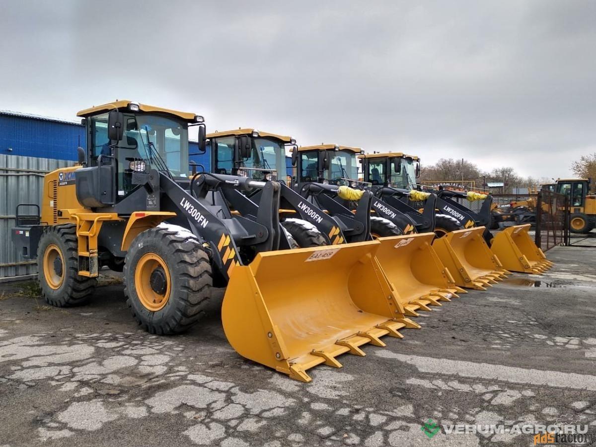 Фронтальные погрузчики - XCMG LW330FN(RU) 