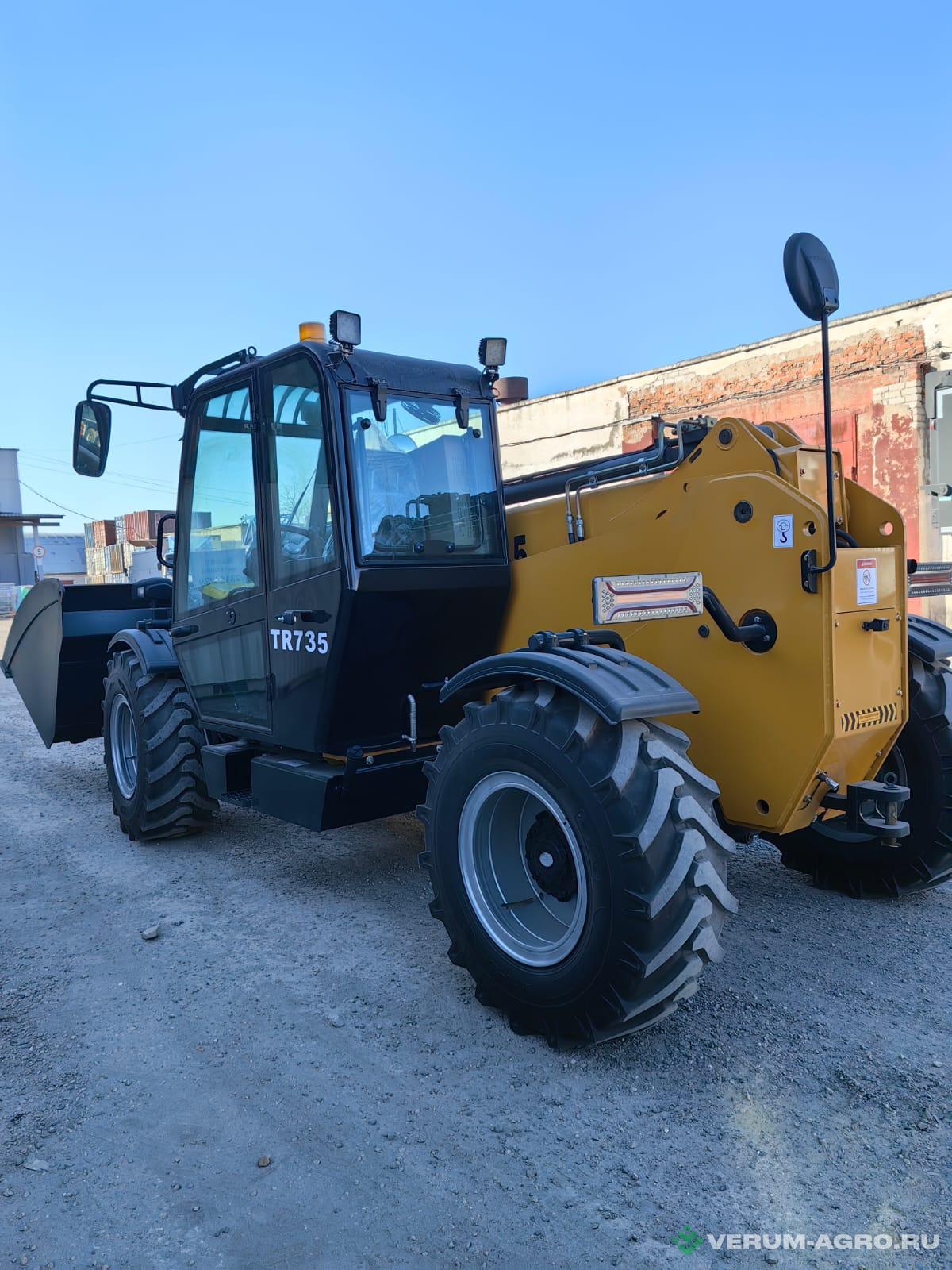 Телескопические погрузчики - YUGONG TR735 