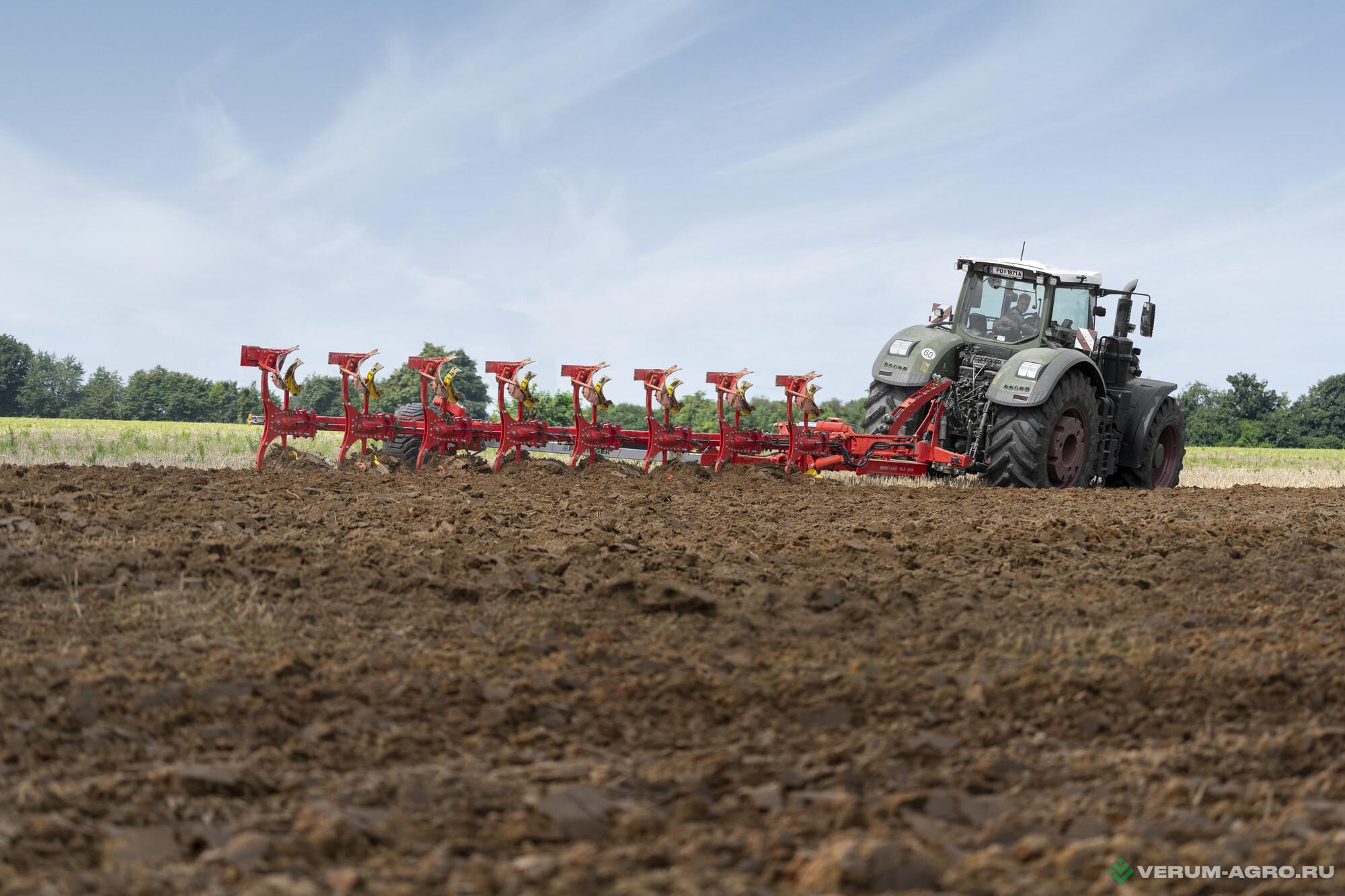 Плуги и глубокорыхлители - POTTINGER SERVO T 6000 - 9 корпусов  Оснащение ON LAND с передним копирующим колесом