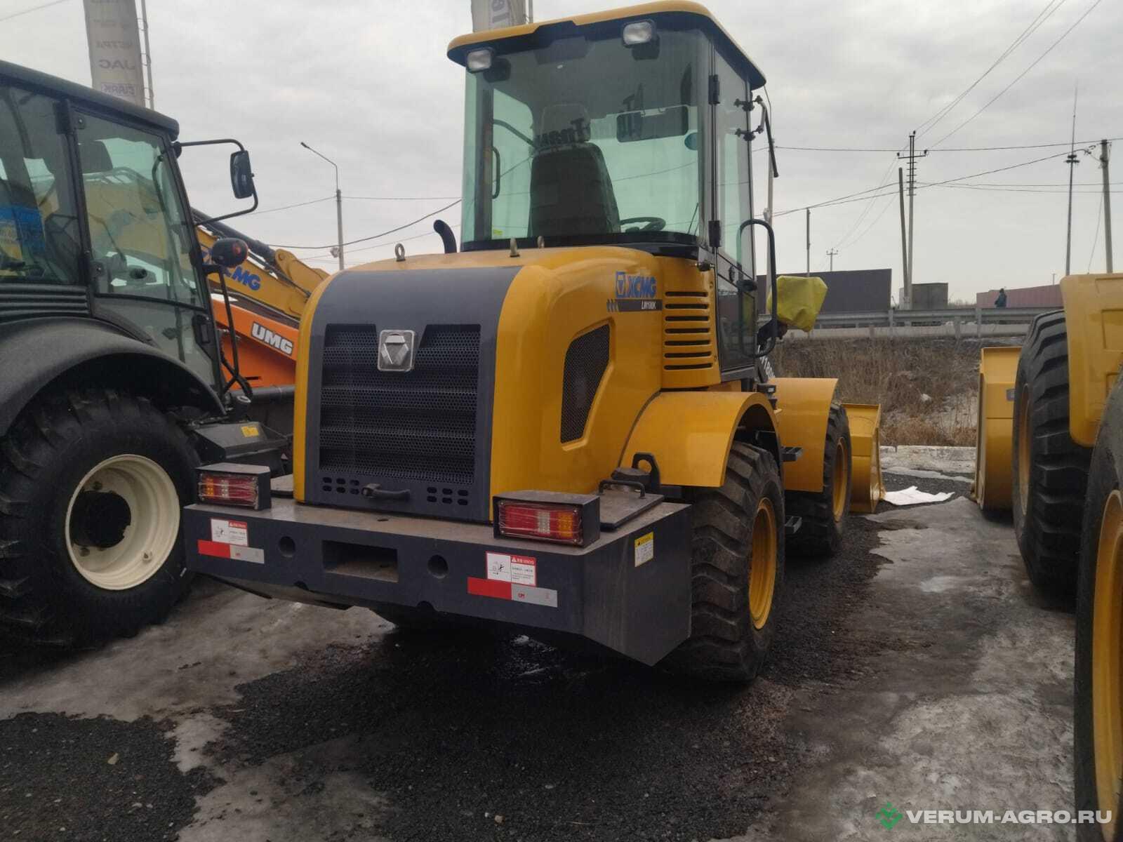 Фронтальные погрузчики - XCMG LW180K 