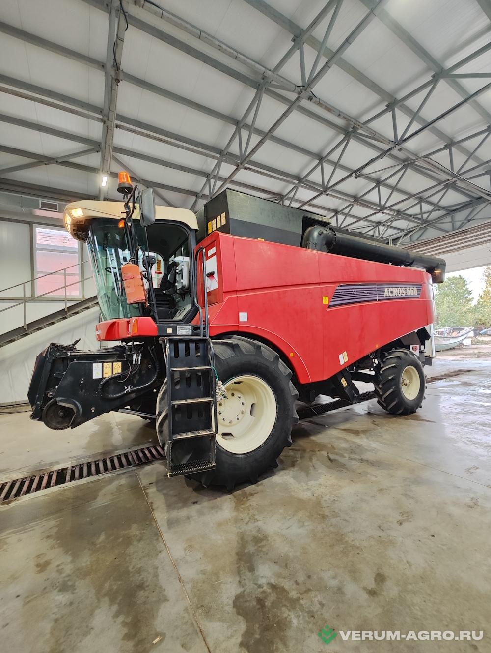 Зерноуборочные комбайны - РОСТСЕЛЬМАШ Acros 550 
