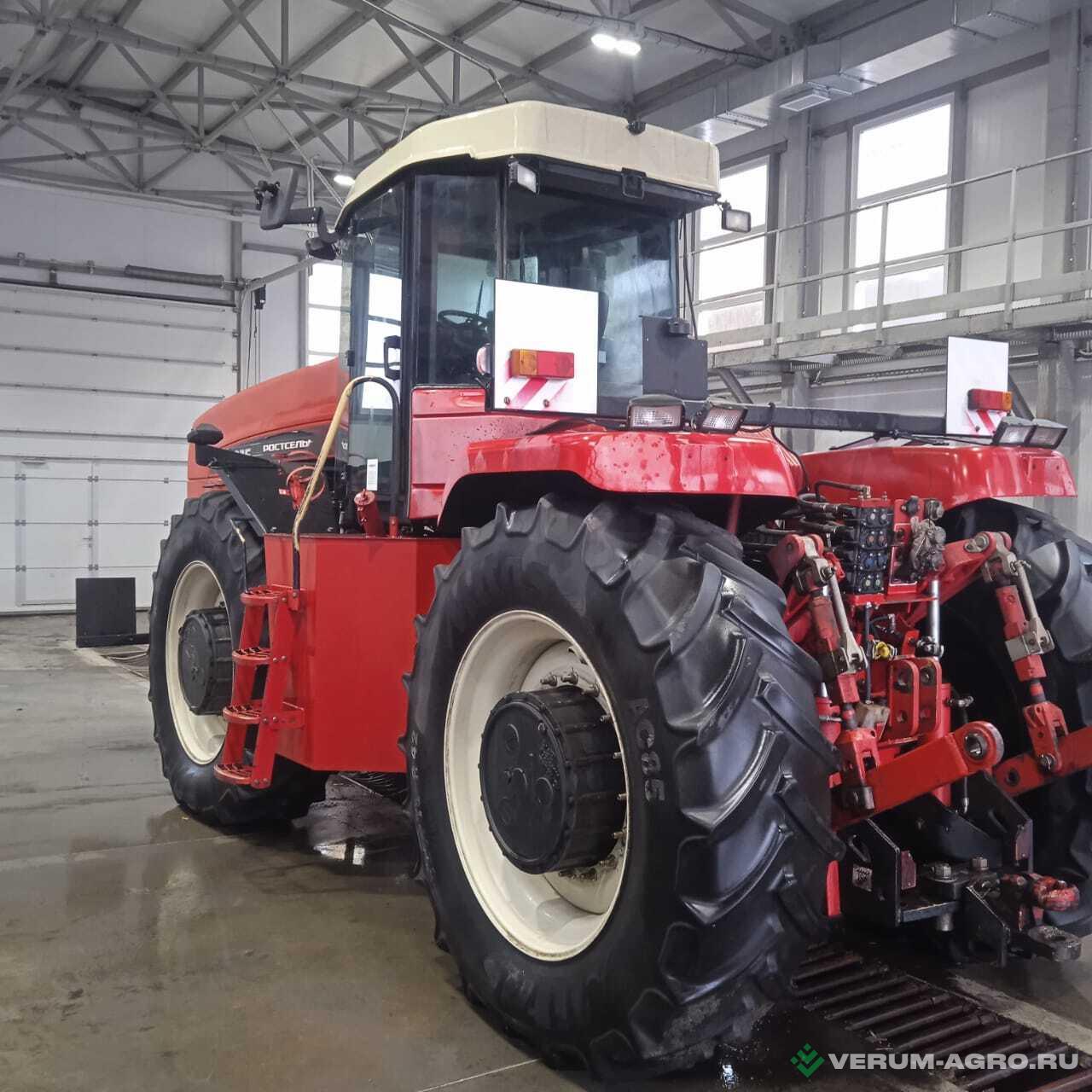 Колесные тракторы - РОСТСЕЛЬМАШ RSM 2375 