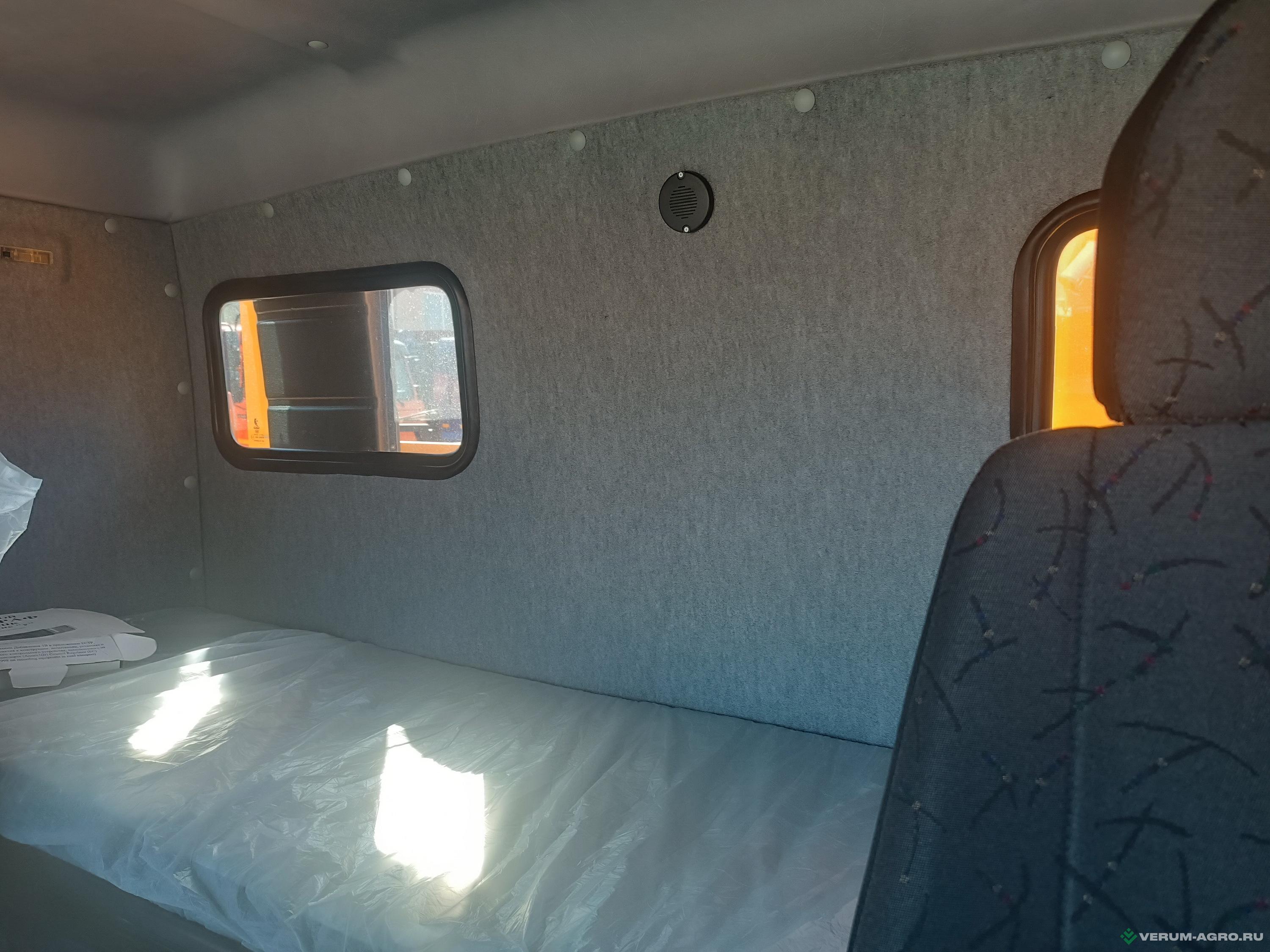 Грузовой автотранспорт - КАМАЗ 4308-6084-69, бортовой 4х2, пневмоподвеска, платформа 6112х2470х730 мм