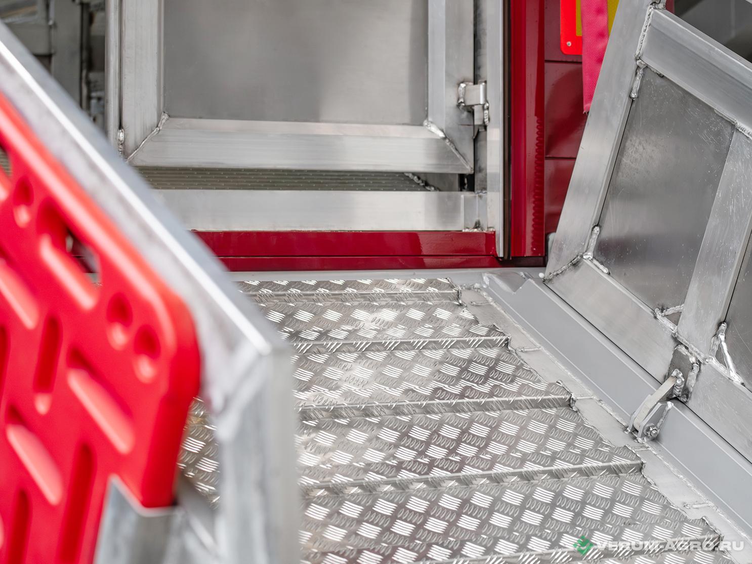 Полуприцепы - GRUNWALD Gr.LS Для перевозки скота, свиней, МРС