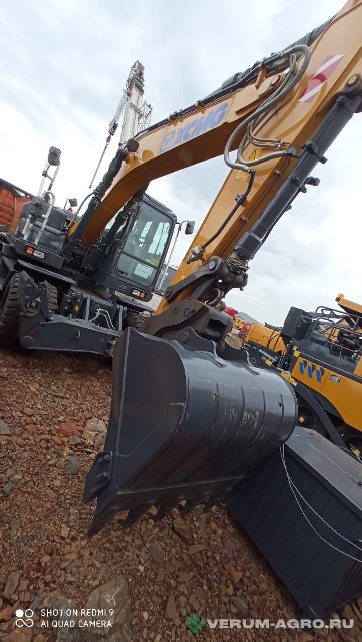 Экскаваторы - XCMG XE210WD 