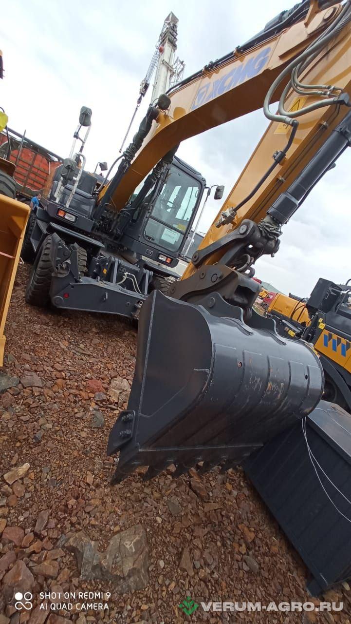 Экскаваторы - XCMG XE210WD 