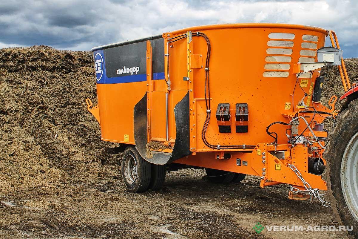 Кормораздатчики-смесители - АМКОДОР Кормосмеситель-раздатчик  В-МИКС 14Н-2