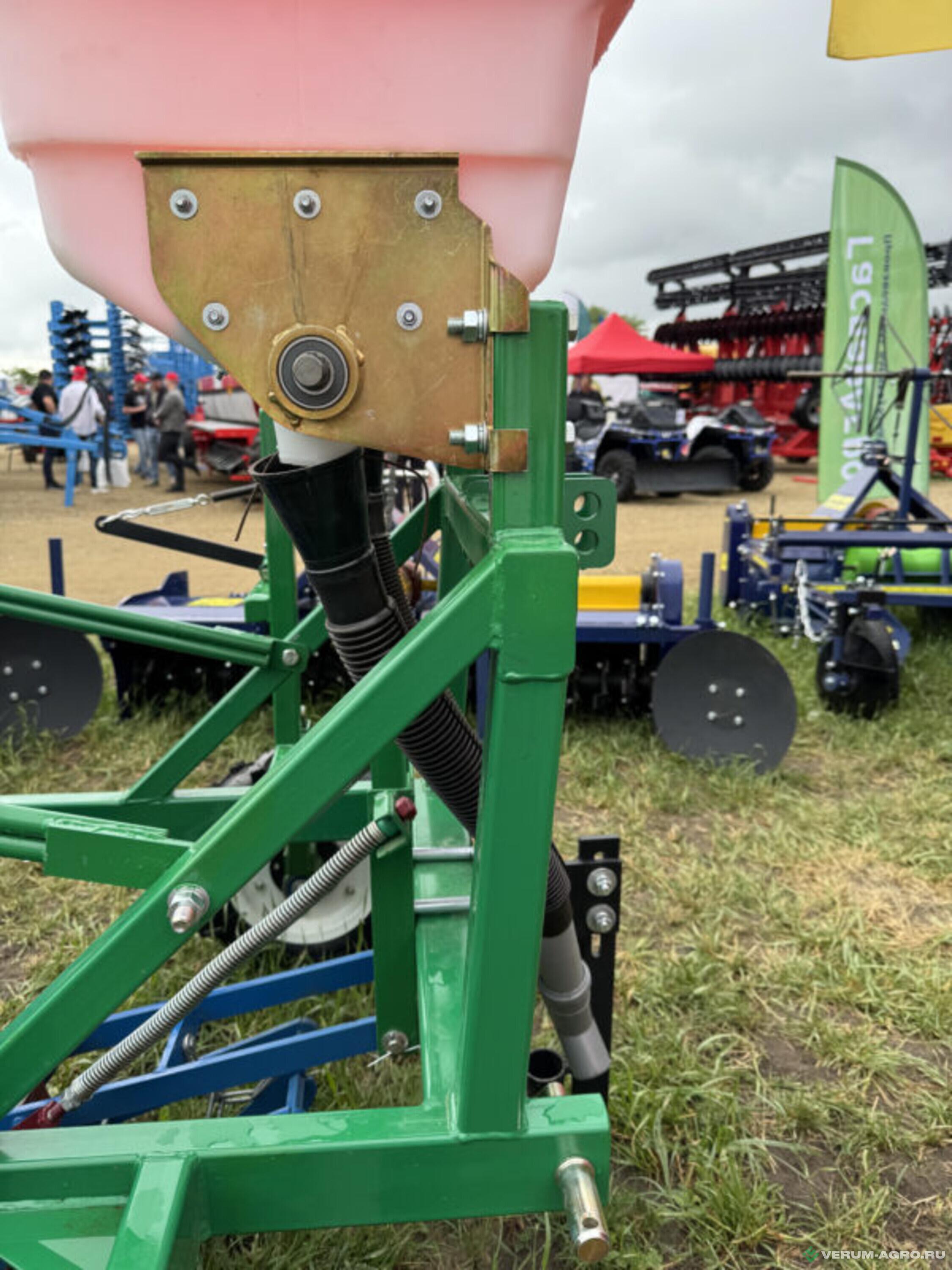 Прочее - ГАСПАРАГРО Пленкоукладчик с пневматической сеялкой 