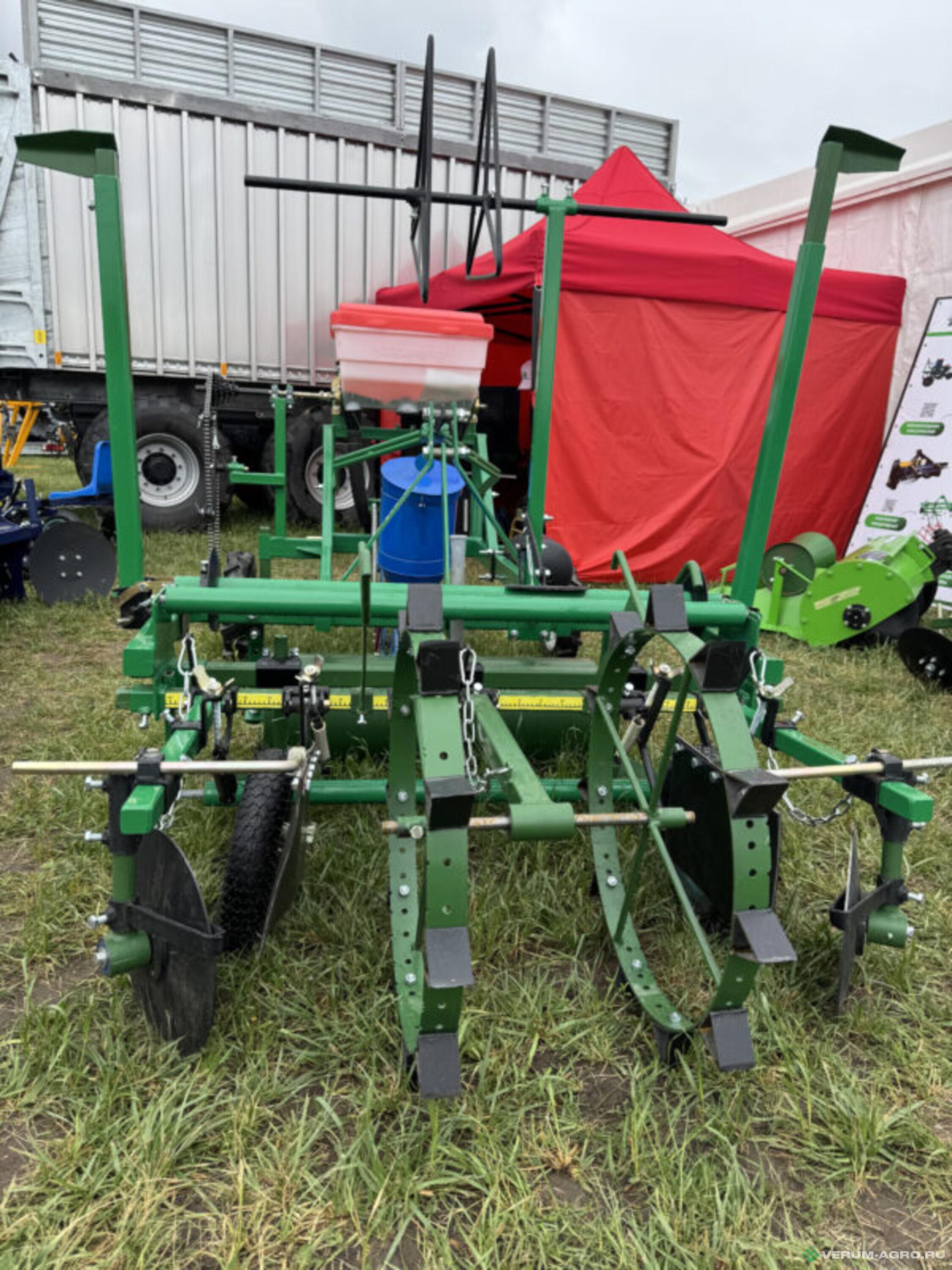 Прочее - ГАСПАРАГРО Пленкоукладчик с пневматической сеялкой 