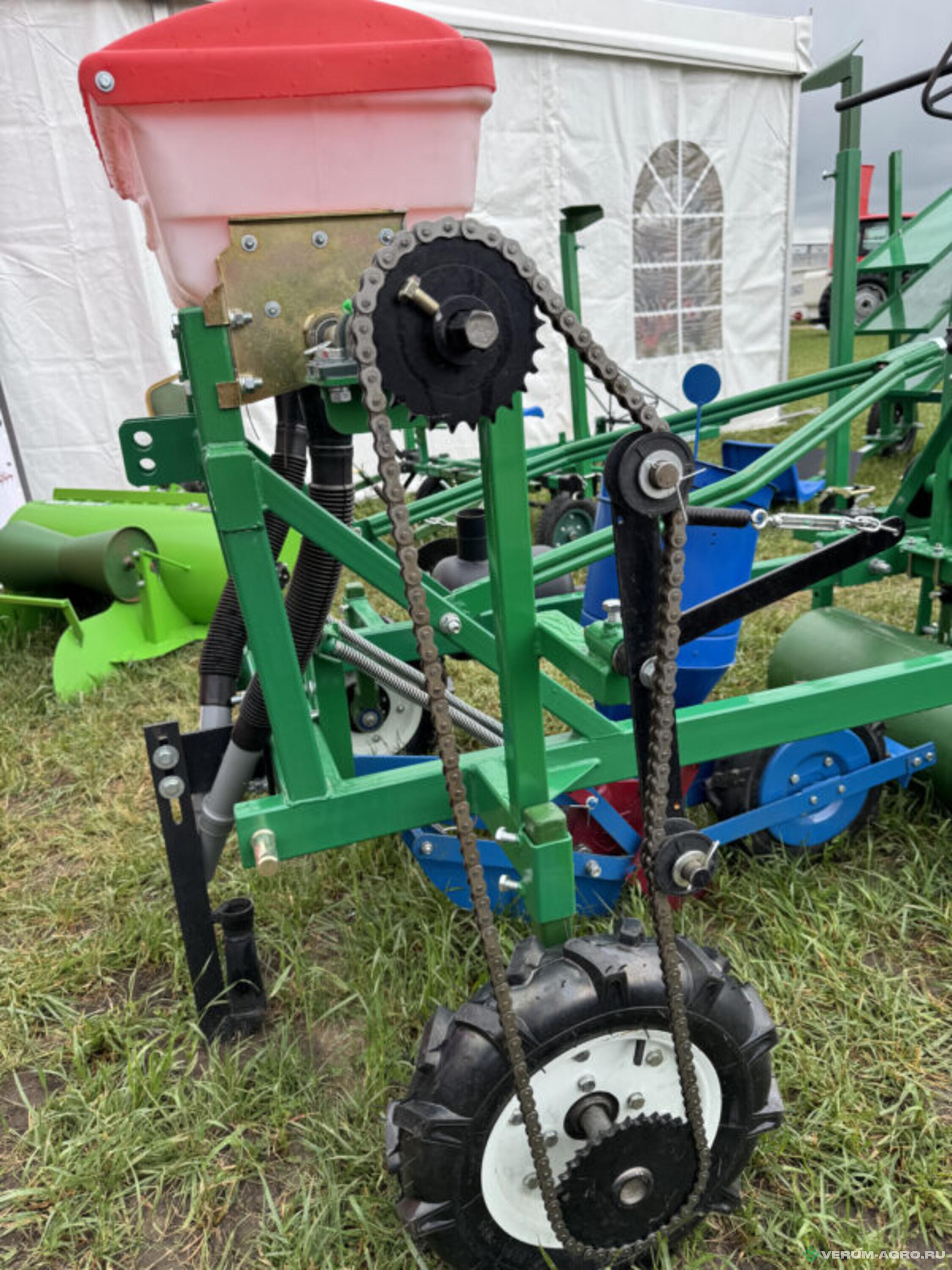 Прочее - ГАСПАРАГРО Пленкоукладчик с пневматической сеялкой 