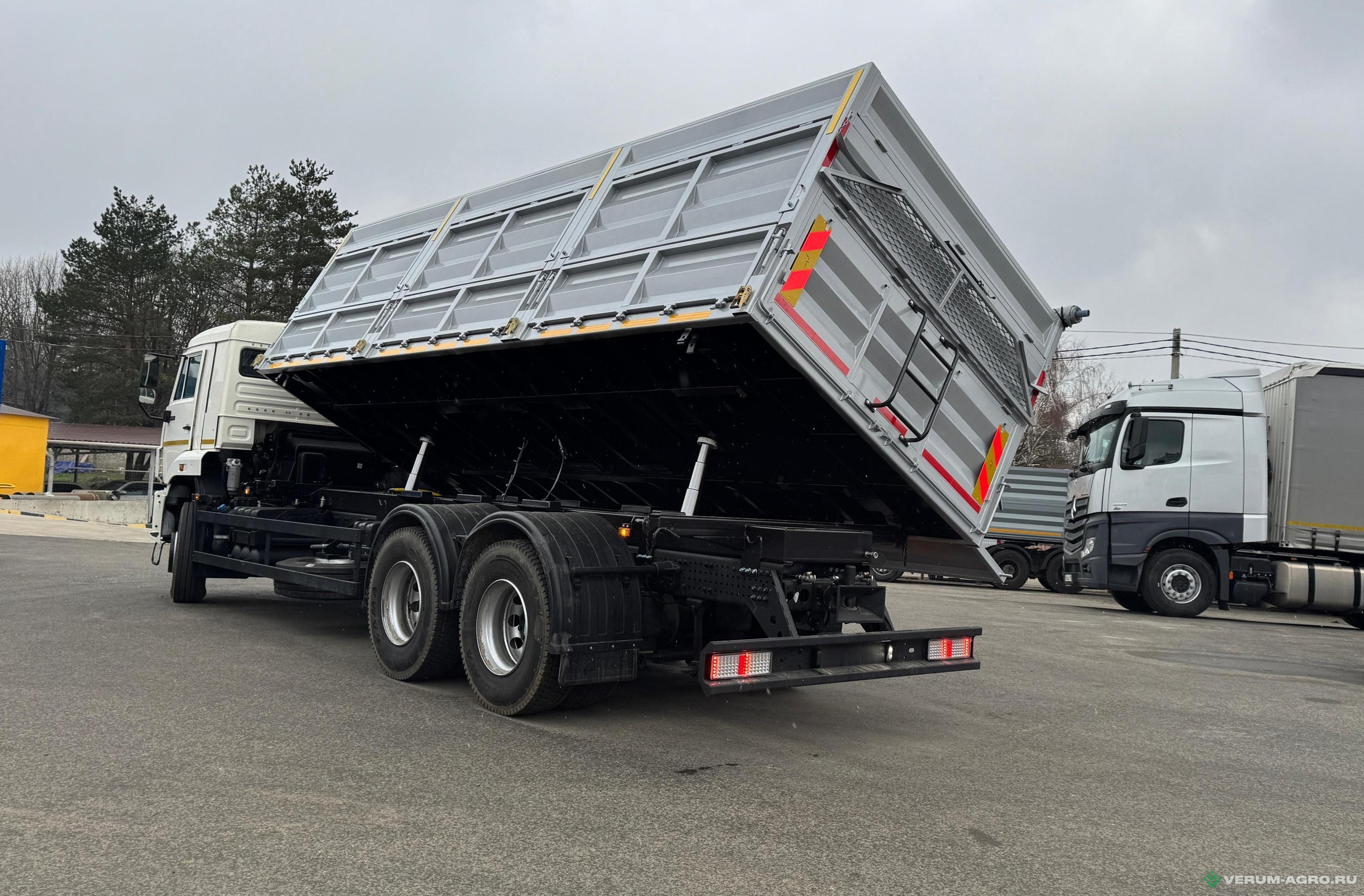 Грузовой автотранспорт - КАМАЗ 653511 самосвал зерновоз